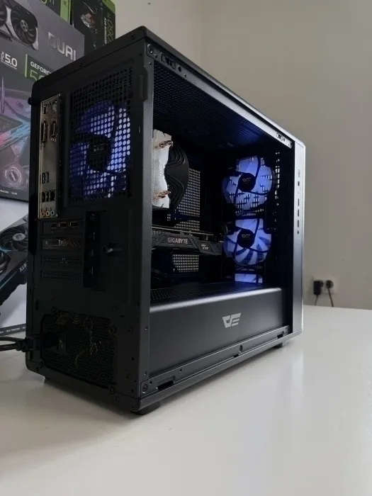 Žaidimų kompiuteris i5-9600K / GTX 1080 8 GB / 16 GB RAM / 500 GB SSD + 1 TB HDD