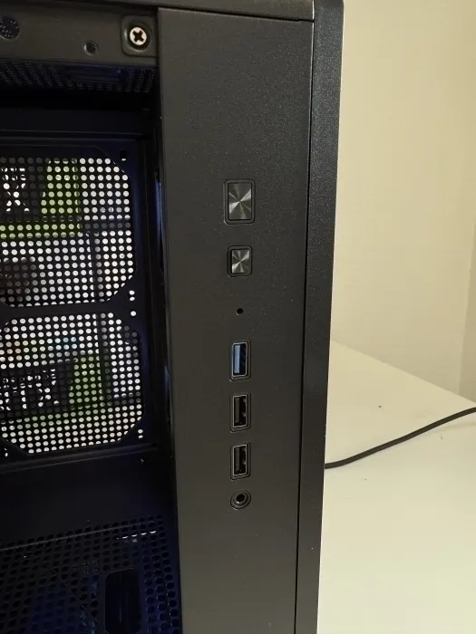 Žaidimų kompiuteris i5-9600K / GTX 1080 8 GB / 16 GB RAM / 500 GB SSD + 1 TB HDD