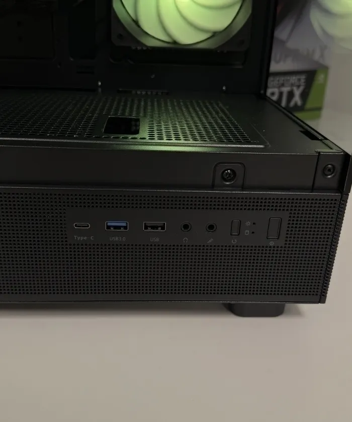 Žaidimų kompiuteris Ryzen 5 5600 / RX 6700 XT 12 GB / 32 GB RAM / 1 TB SSD