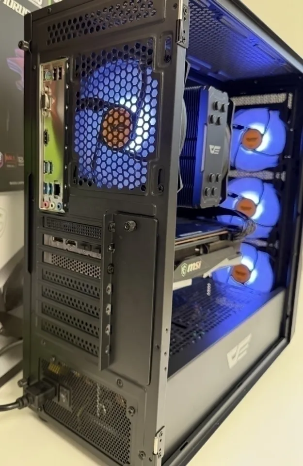 Žaidimų kompiuteris Ryzen 5 5600 / RX 6700 XT 12 GB / 32 GB RAM / 1 TB SSD