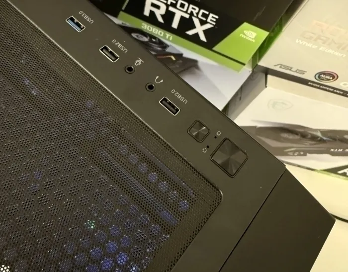 Žaidimų kompiuteris Ryzen 5 5600 / RX 6700 XT 12 GB / 32 GB RAM / 1 TB SSD