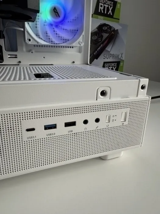 Baltas žaidimų kompiuteris Ryzen 5 5600 / RTX 3070 8 GB / 16 GB RAM / 512 GB NVMe + 2 TB HDD