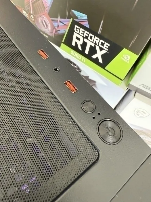 Žaidimų kompiuteris Ryzen 5 2600 / RTX 2060 6 GB / 16 GB RAM / 512 GB SSD + 1 TB HDD