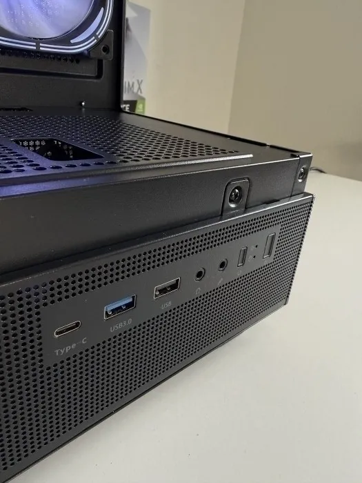 Žaidimų ir darbo kompiuteris Ryzen 5 3600 / RTX 3060 12 GB / 16 GB RAM / 512 GB SSD + 1 TB HDD