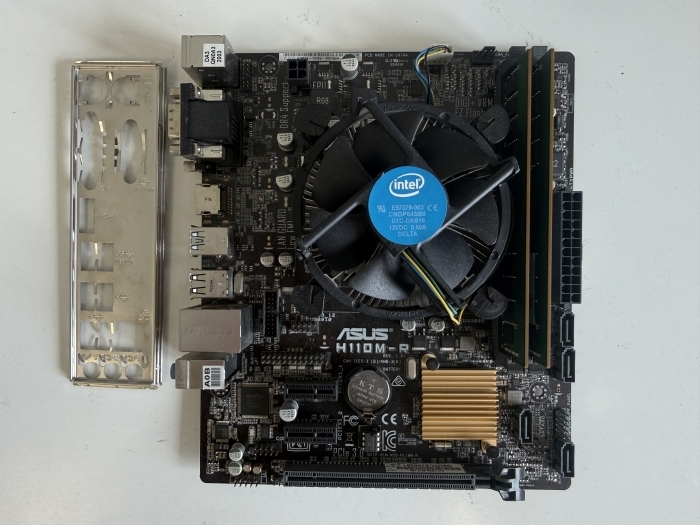 ASUS H110M-R motininės plokštės komplektas su Intel Core i7-6700 3.40 GHz procesoriumi, 16 GB DDR4 2666 MHz RAM ir Intel aušintuvu LGA1151
